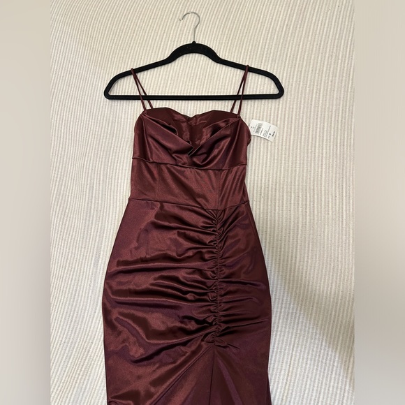 Windsor Purple Formal Ruched Dress with Slit New With Tags - Picture 3 of 6